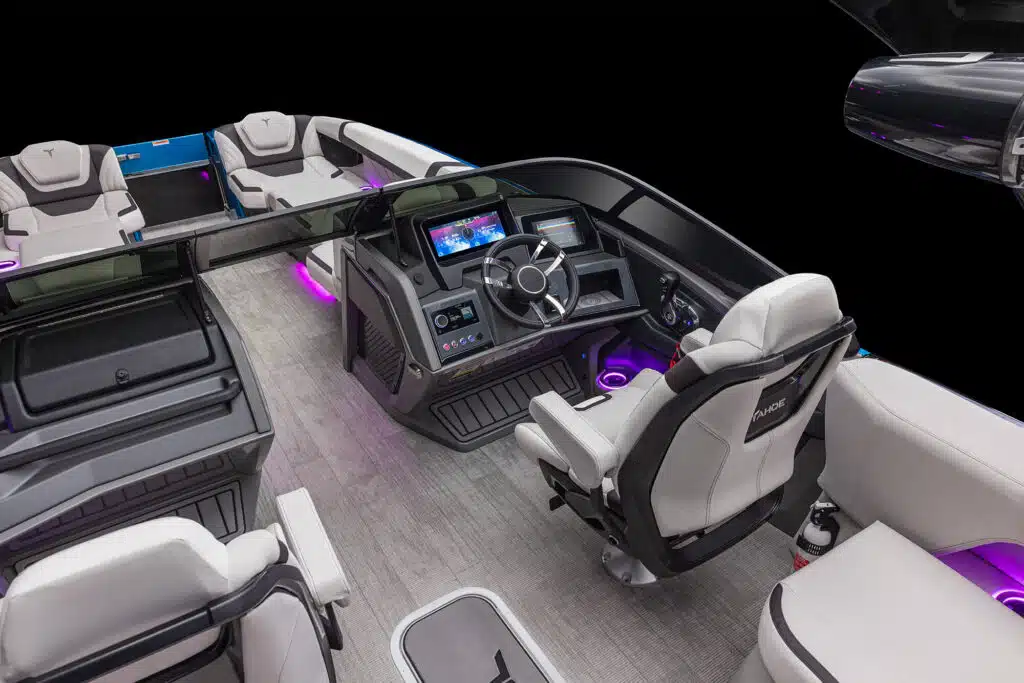 AVA6806_01660-27_Grand_Tahoe_QLW