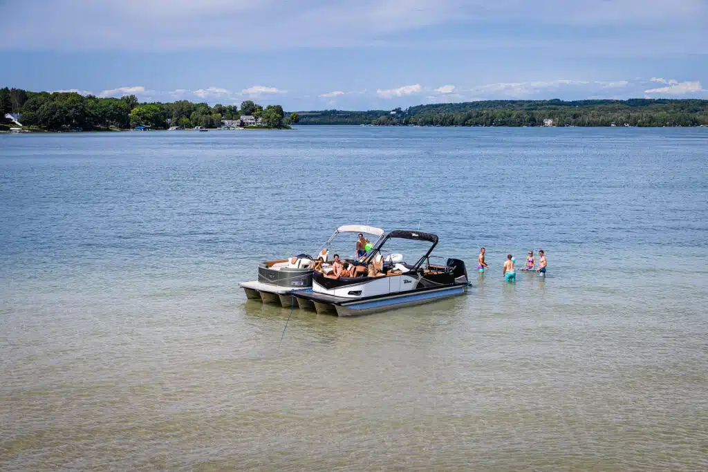 AVA6806_02315-23_Tahoe_LTZ_VRB